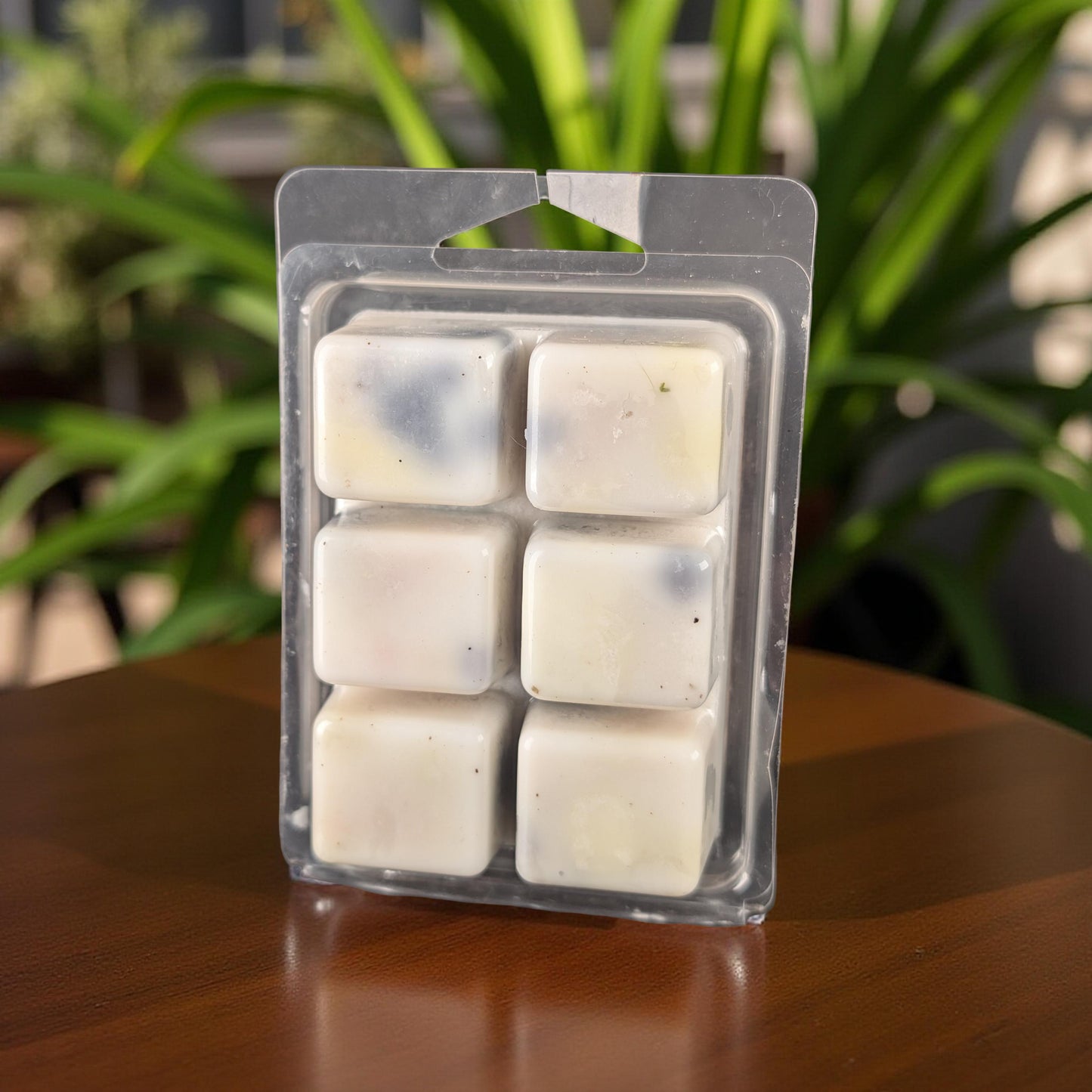 Bug Away Wax Melts | Insect Repellent | Natural Soy Coconut Wax | Tea Tree and Eucalyptus Essential Oils | 100% Natural Insect Repellent
