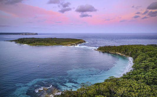 From Our Hands to Your Home: The Art of Hand-Pouring Natural Candles in Jervis Bay